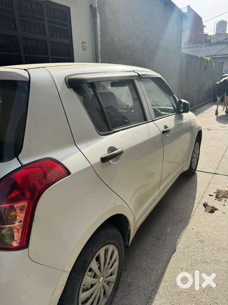 Swift Lxi Maruti 2011