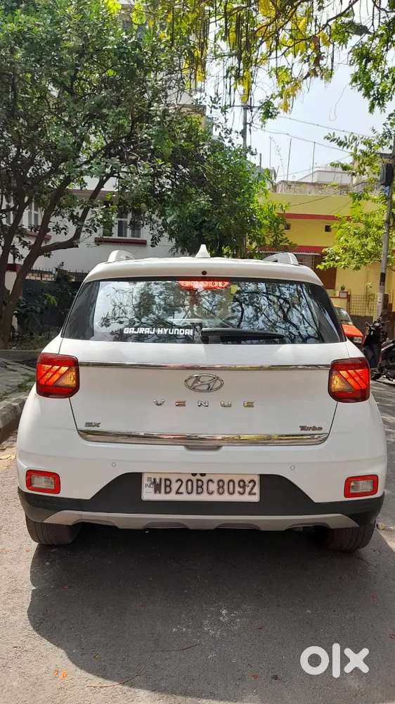 Hyundai Venue 2019 Petrol Well Maintained