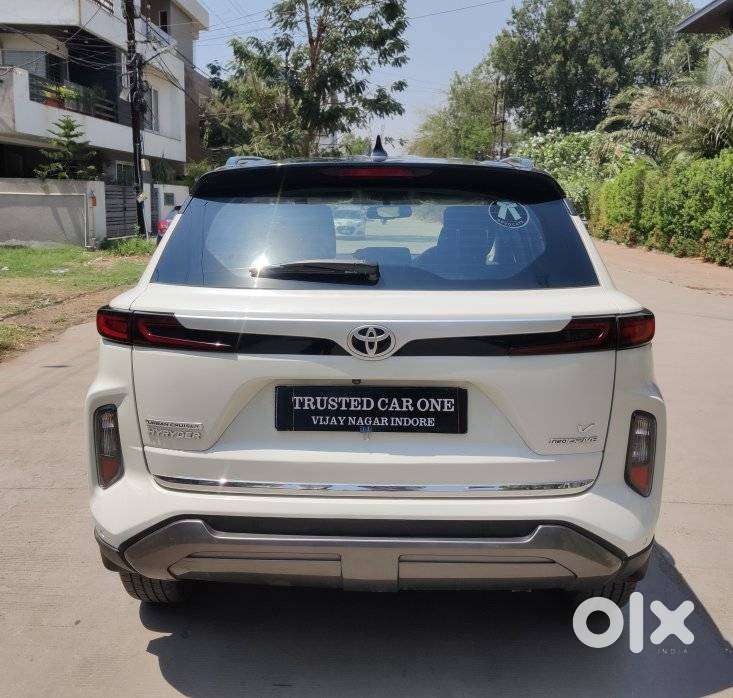 Toyota Urban Cruiser Hyryder 1.5 V Neo Drive, 2024, Petrol