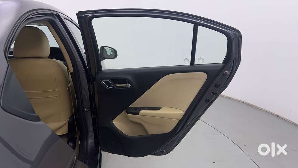 Honda City 1.5 V 4th Gen I-vtec Mt, 2022, Petrol