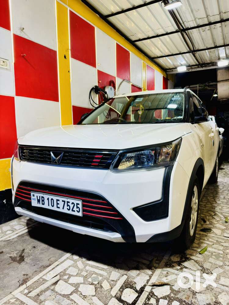 Mahindra Xuv300 W6, 2024, Petrol