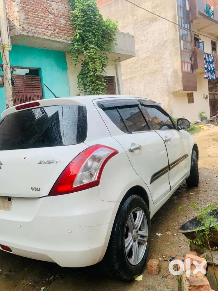 Maruti Suzuki Swift 2030 Petrol 81455 Km Driven
