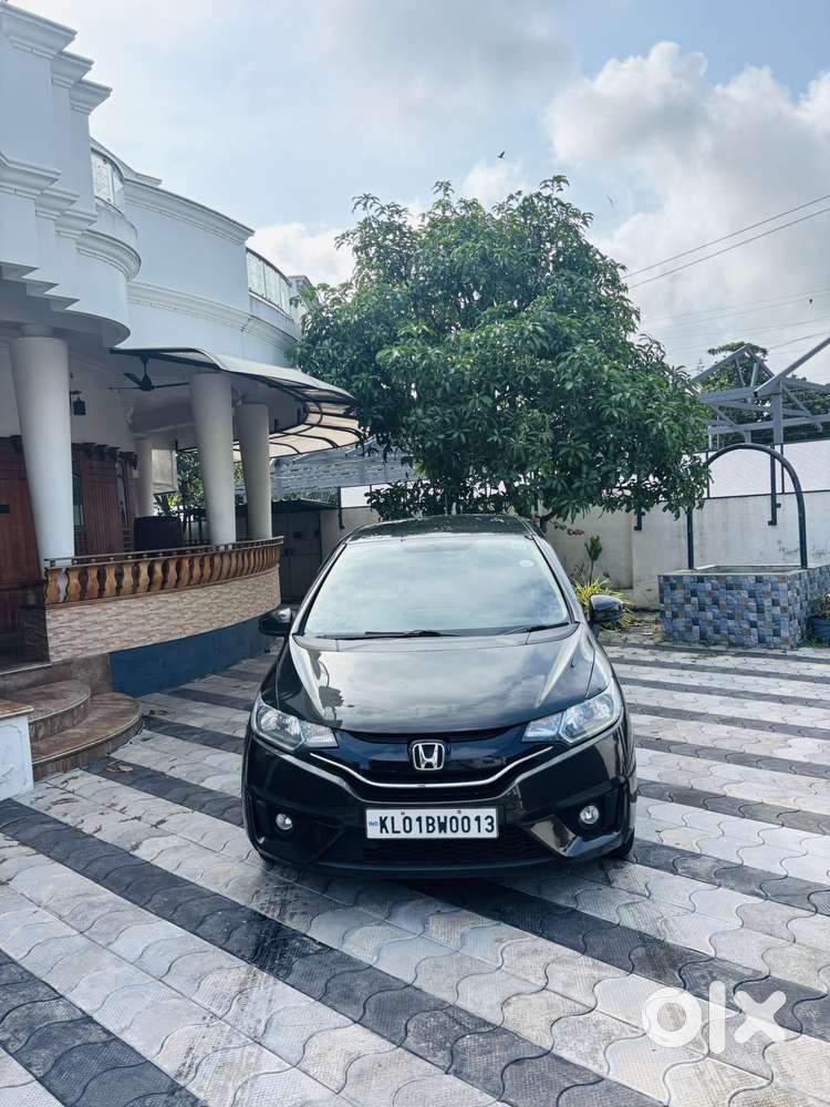 Honda Jazz V Automatic, 2015, Petrol