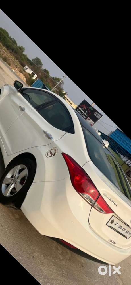 Hyundai Elantra Diesel 160000 Km Driven
