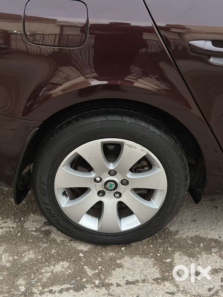 Skoda Superb 2008-2013 Elegance 2.0 Tdi Cr At, 2011, Diesel