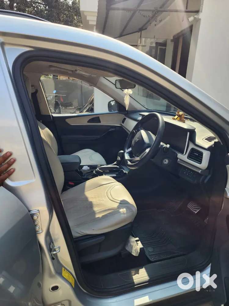 Mahindra Xuv700 2022 Diesel 80000 Km Driven