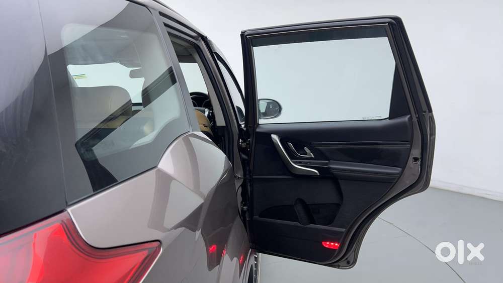 Mahindra Xuv500 W11 At, 2021, Diesel