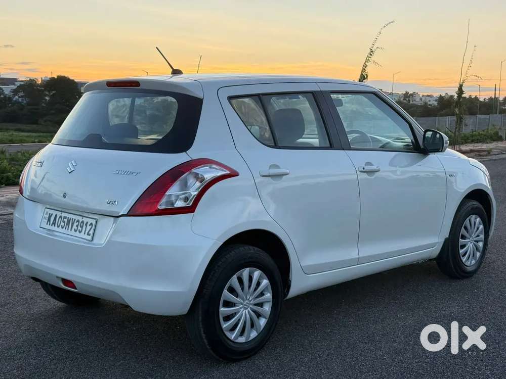 Swift Vxi Maruti 2017 , Air Bags, Abs , All 4 Brand New Tyres