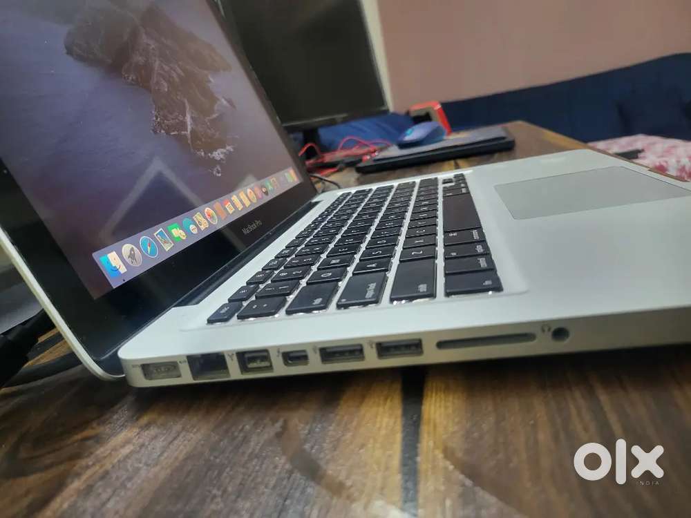 MacBook Pro 13 (Mid 2012) 10GB RAM + 512GB SSD Price : 25000