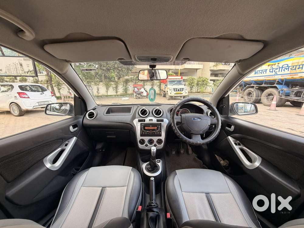 Ford Figo 1.2p Trend Mt, 2015, Petrol