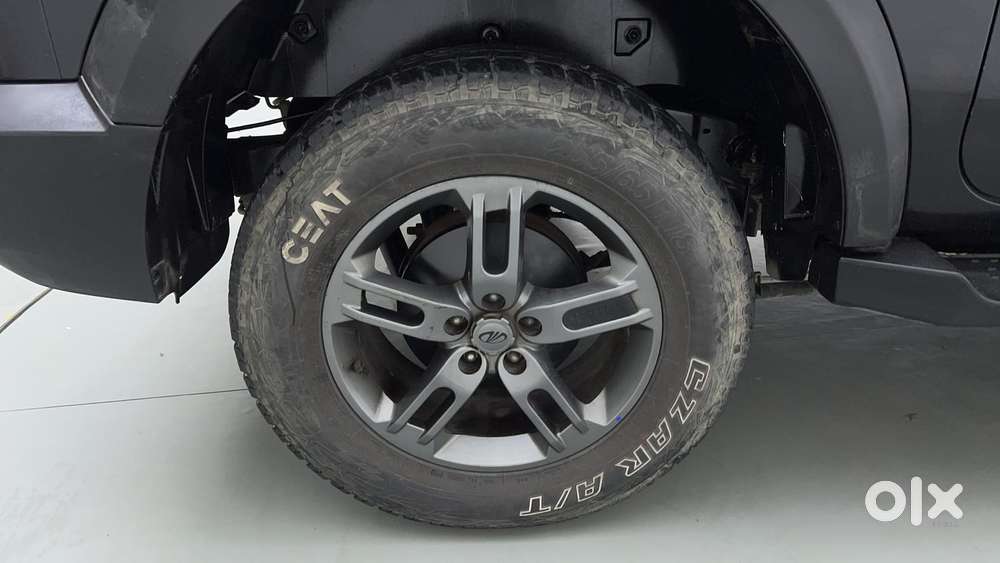 Mahindra Thar 2.0 Lx Hard Top Petrol At 4 Rwd, 2022, Petrol