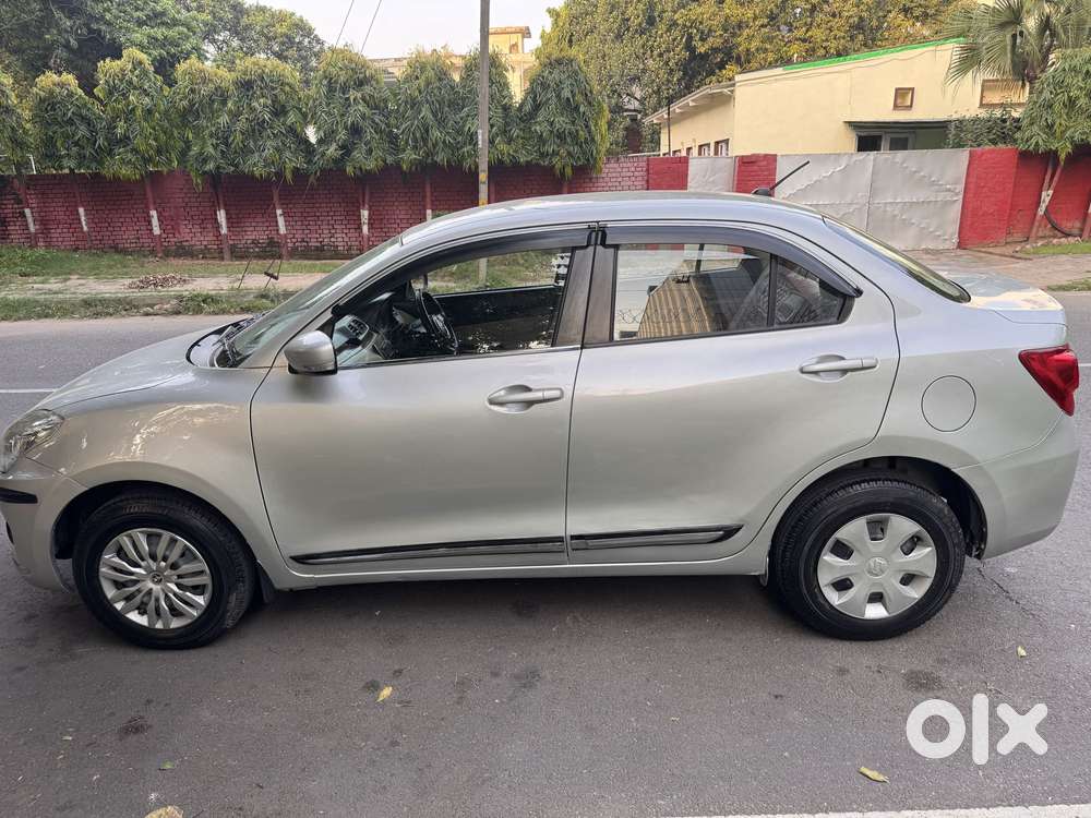 Maruti Suzuki Swift Dzire Vxi Optional, 2020, Petrol