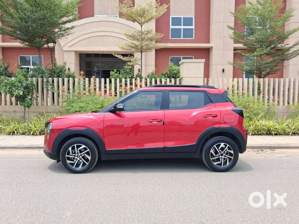 Mahindra Xuv 3xo Ax5 Pm Mt, 2025, Petrol
