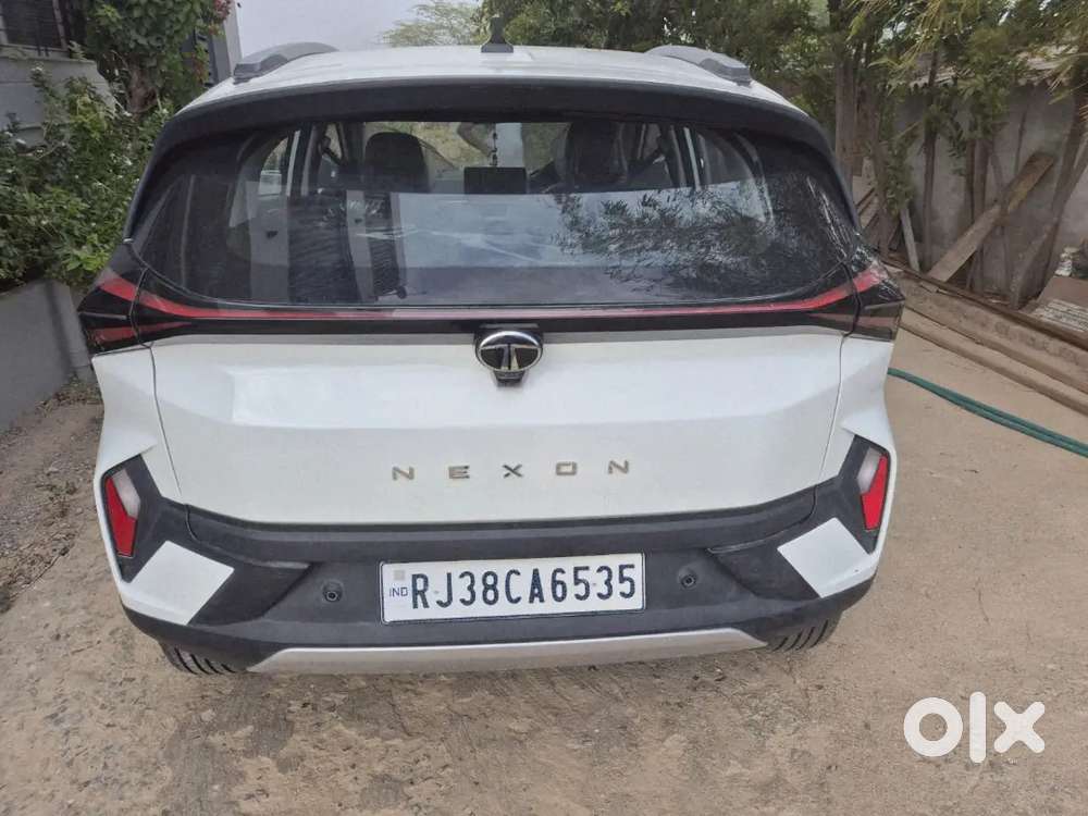 Tata Nexon Petrol 2026