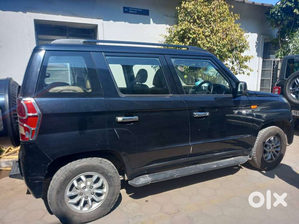 Mahindra Tuv Diesel 2017, T8 Car, Black, 7 Seater, Good Condition