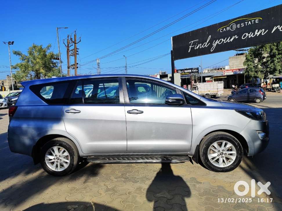 Toyota Innova Crysta