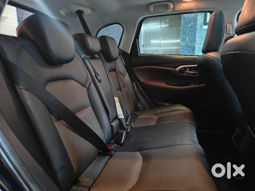 Toyota Urban Cruiser Hyryder 1.5 V Hybrid, 2023, Petrol