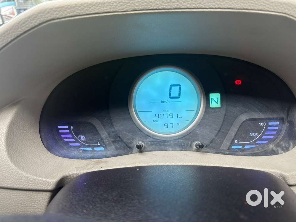 Mahindra E Verito Electric
