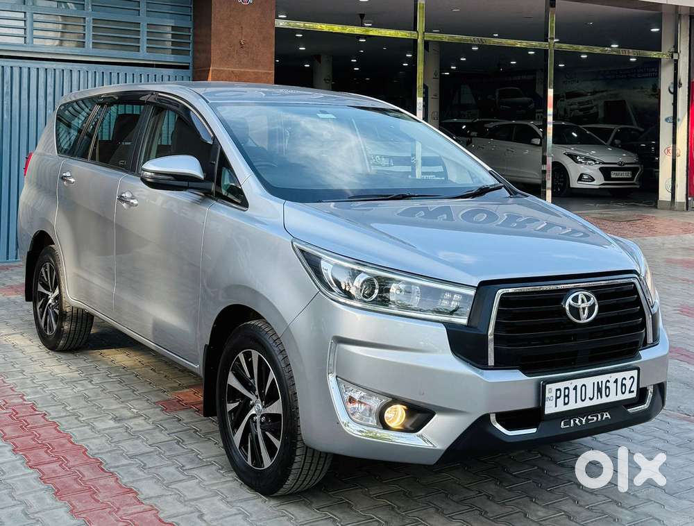 Toyota Innova Crysta 2.7 V, 2022, Diesel