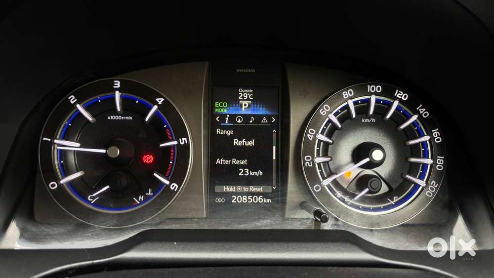 Toyota Innova Crysta 2.8 Zx At 7 Seater, 2018, Diesel