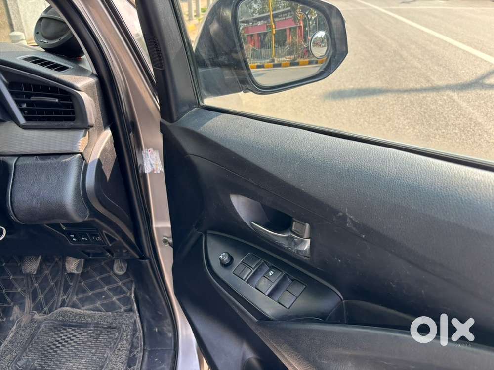 Toyota Innova Crysta