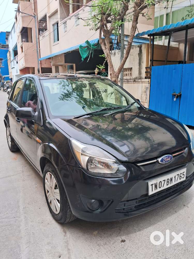 Ford Figo 1.2p Trend Mt, 2011, Petrol