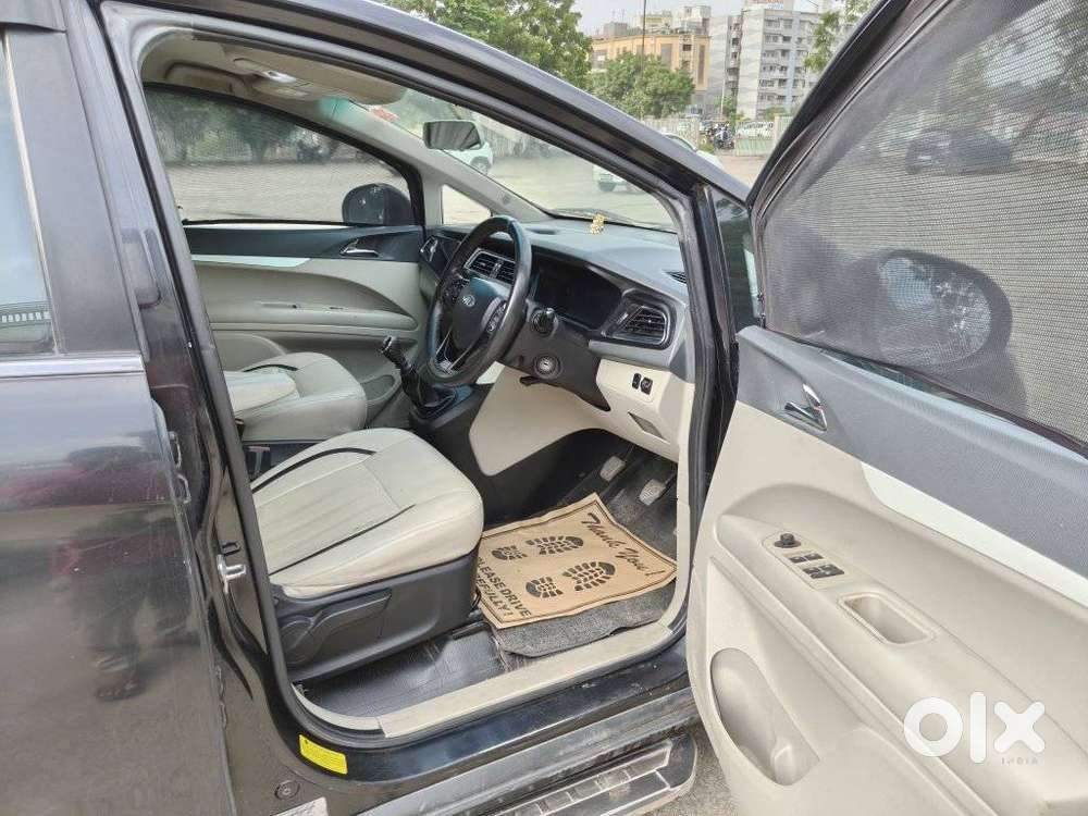 Mahindra Marazzo M6 8str, 2018, Diesel
