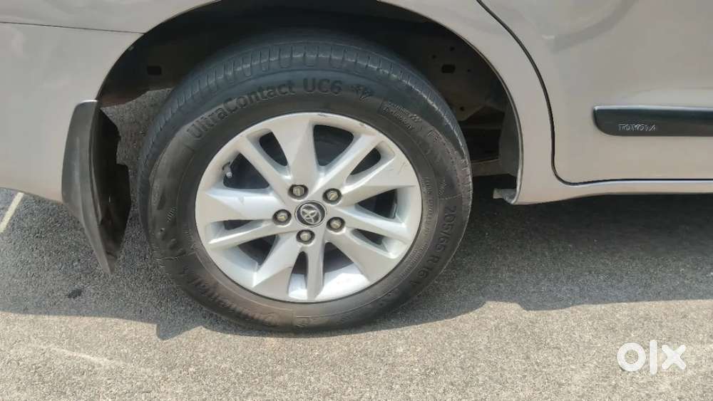 Toyota Innova Crysta 2.8 Gx At 7 Str, 2017, Diesel