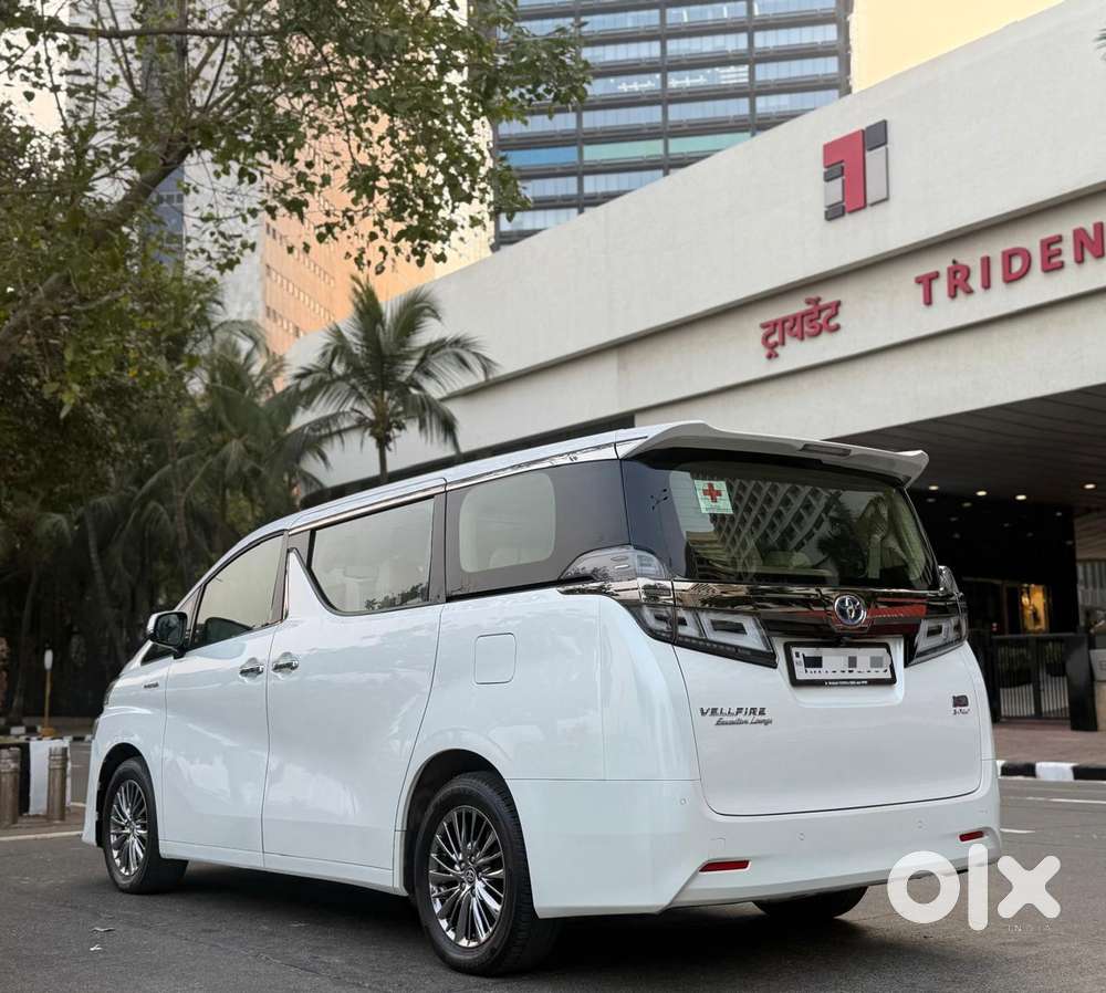 Toyota Vellfire 2.5 Hybrid, 2022, Petrol