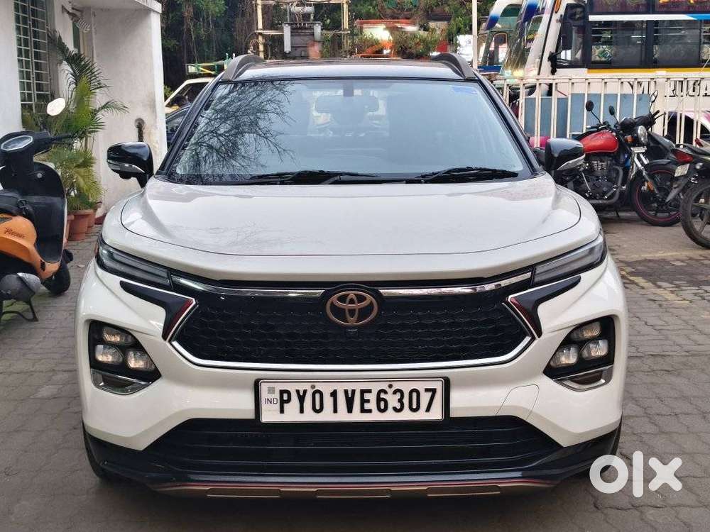 Toyota Urban Cruiser Taisor V 1.0 Petrol At Dual Tone, 2025, Petrol