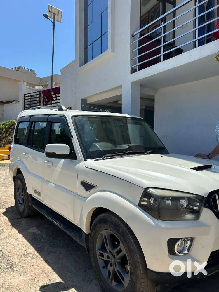 Mahindra Scorpio Classic 2018 Diesel 80000 Km Driven