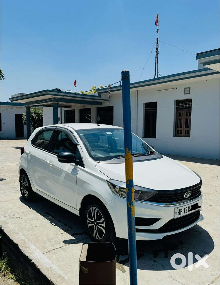Brand New Tata Tiago Top Xt- Optional Variant Model 2024 Aug Owner 1