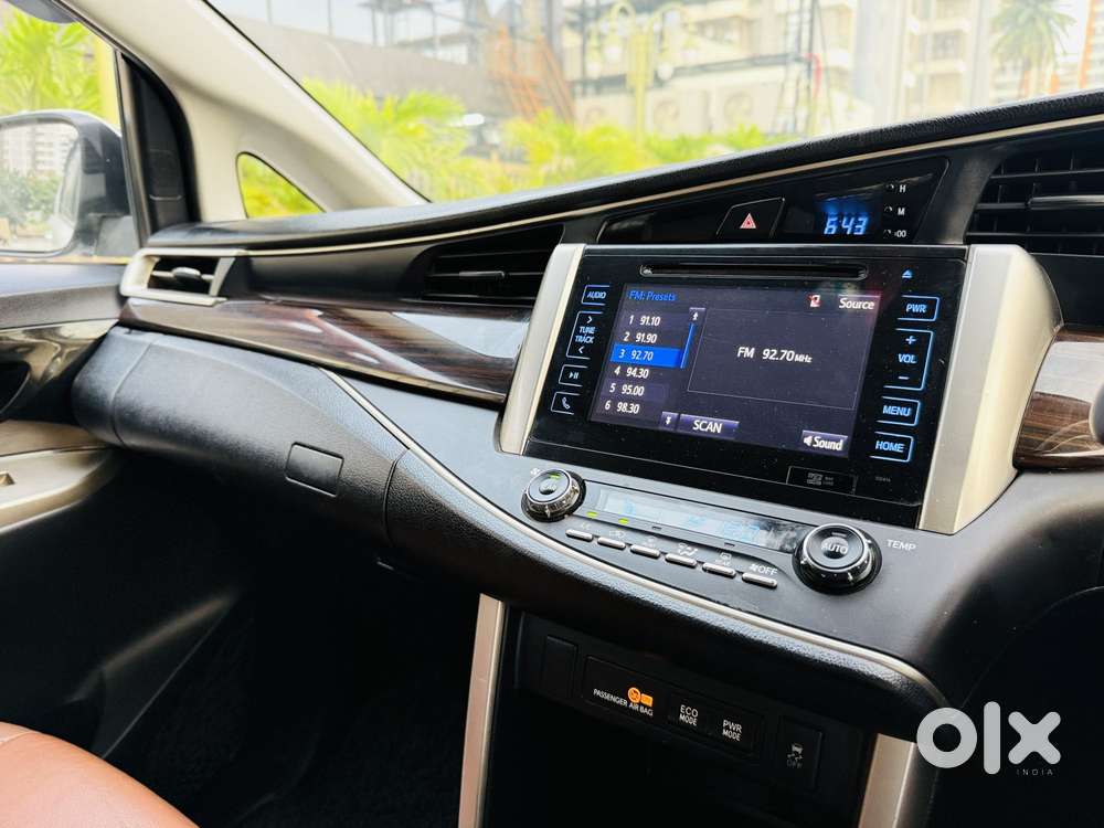 Toyota Innova Crysta 2.8z Automatic, 2017, Diesel