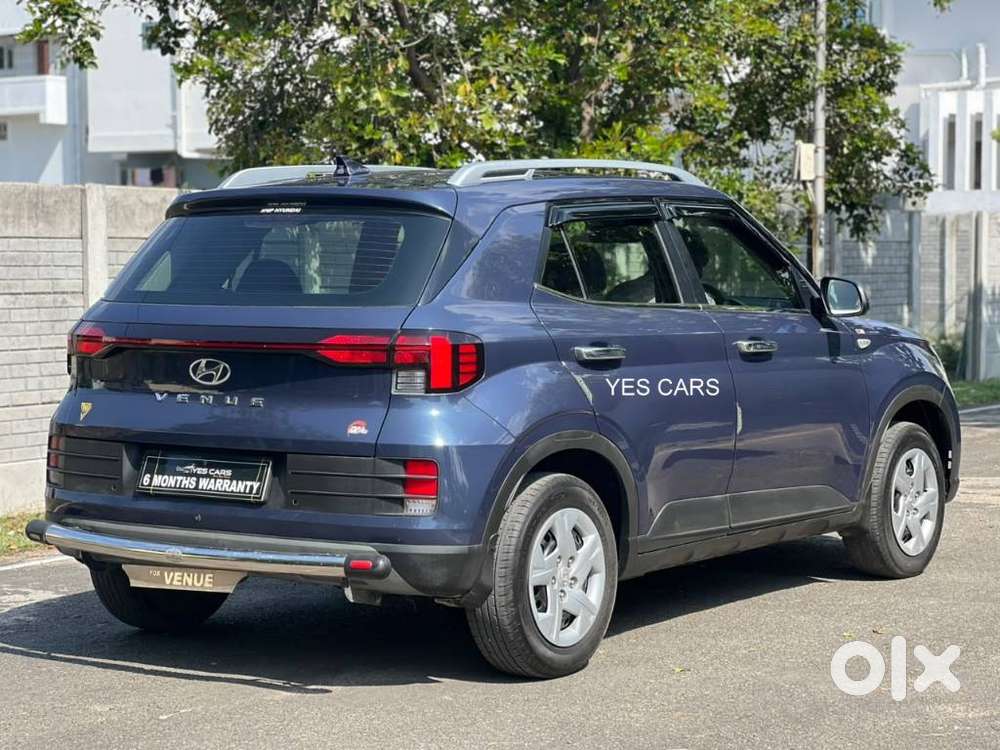 Hyundai Venue 1.2 S Plus, 2022, Petrol
