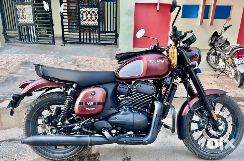 Jawa 42 Petrol Bike 2024