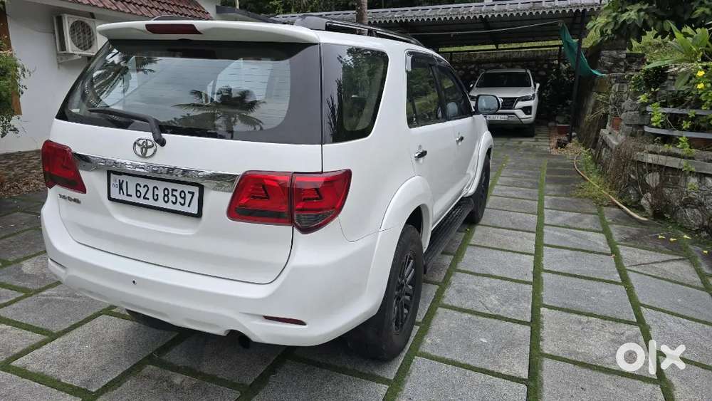 Toyota Fortuner 2014 Diesel 180000 Km Driven