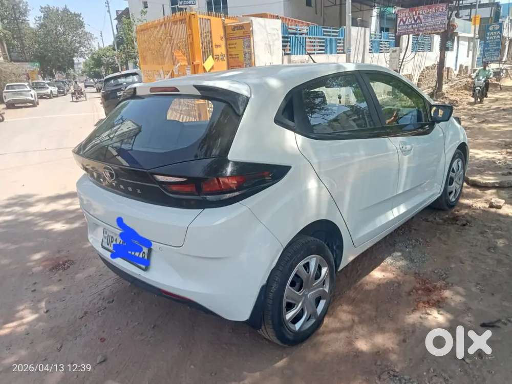 Tata Altroz 2020 Urgent Sale (negotiable Price)