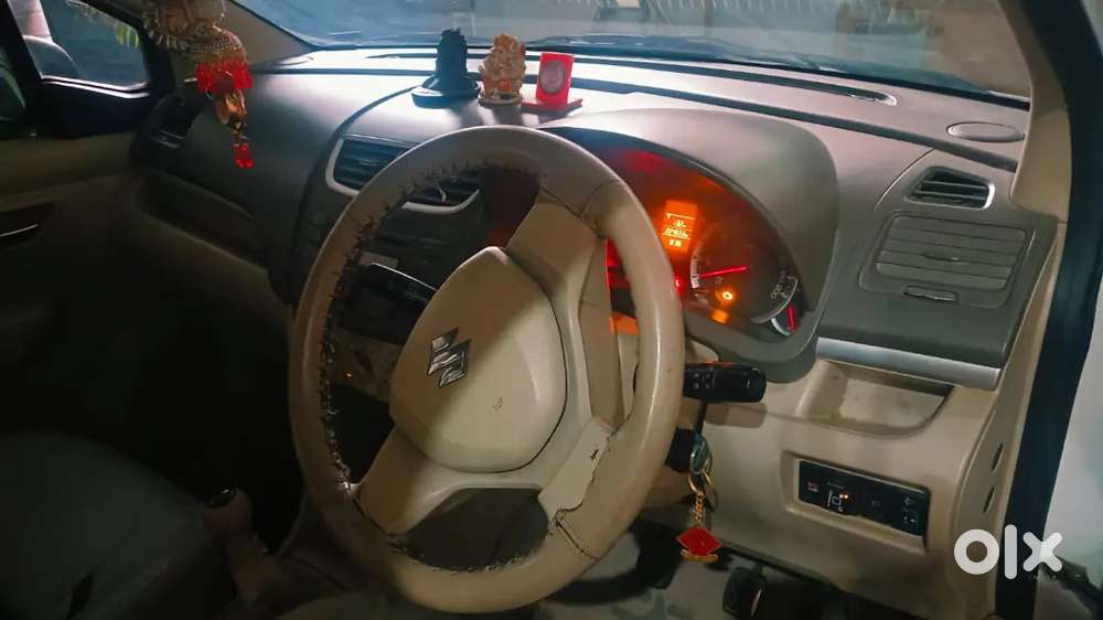 Maruti Suzuki Ertiga 2014 Petrol 204000 Km Driven/ Cng