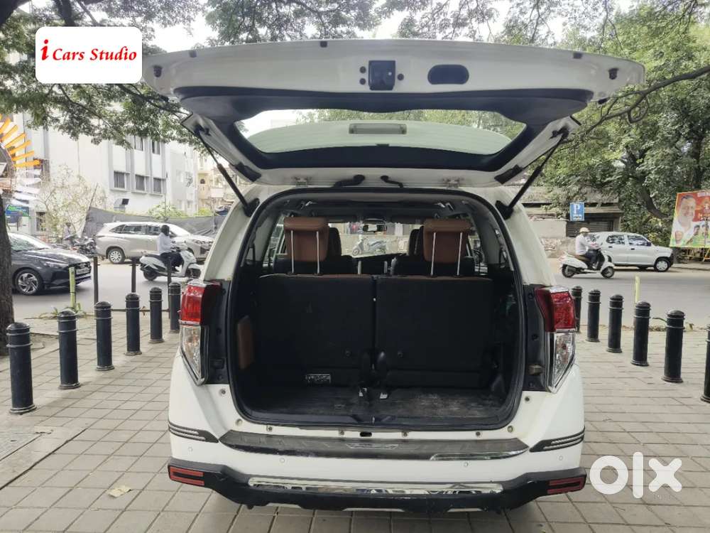 Toyota Innova Crysta 2.8 Zx At 7 Seater, 2019, Diesel