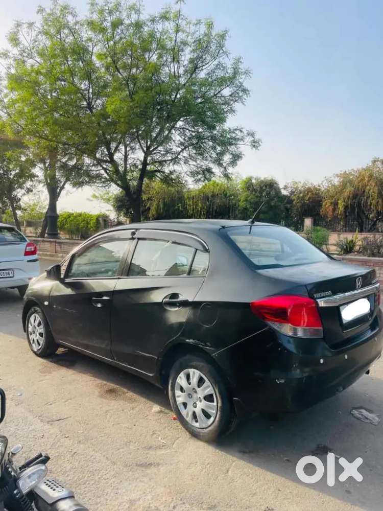 Gadi Finance Hai Urgent Sell Krni Hai Good Condition