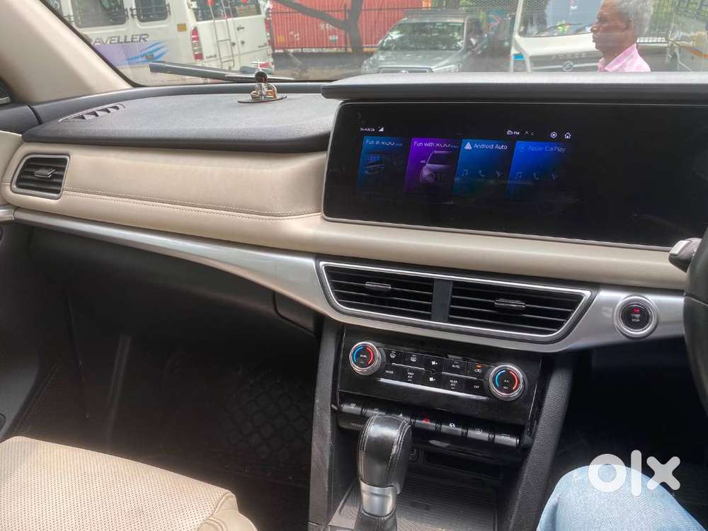 Mahindra Xuv700 Diesel 19/04/2022  Top Variant 7 Seater Vip Nmbr 0077