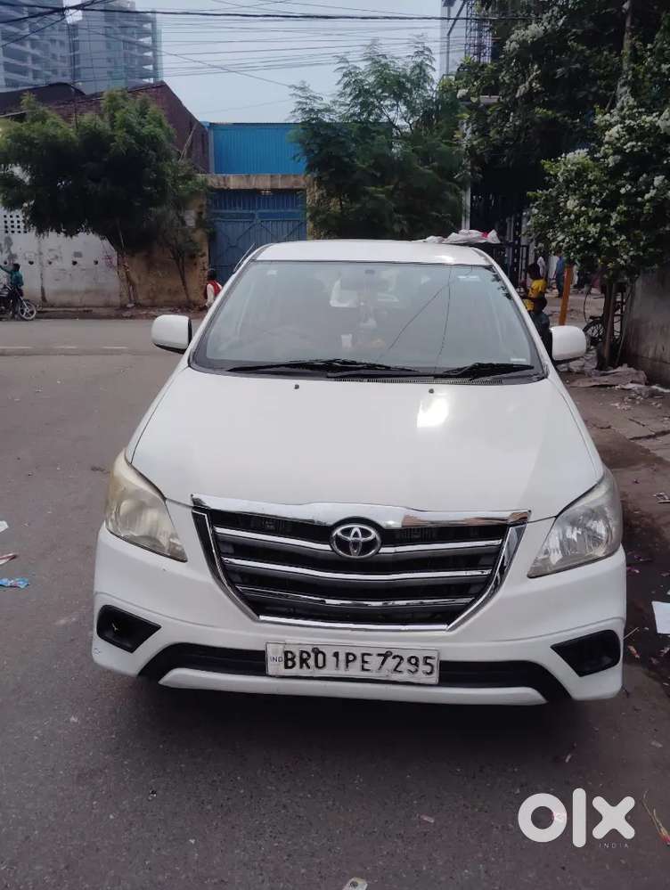 Toyota Innova 2.5 2014
