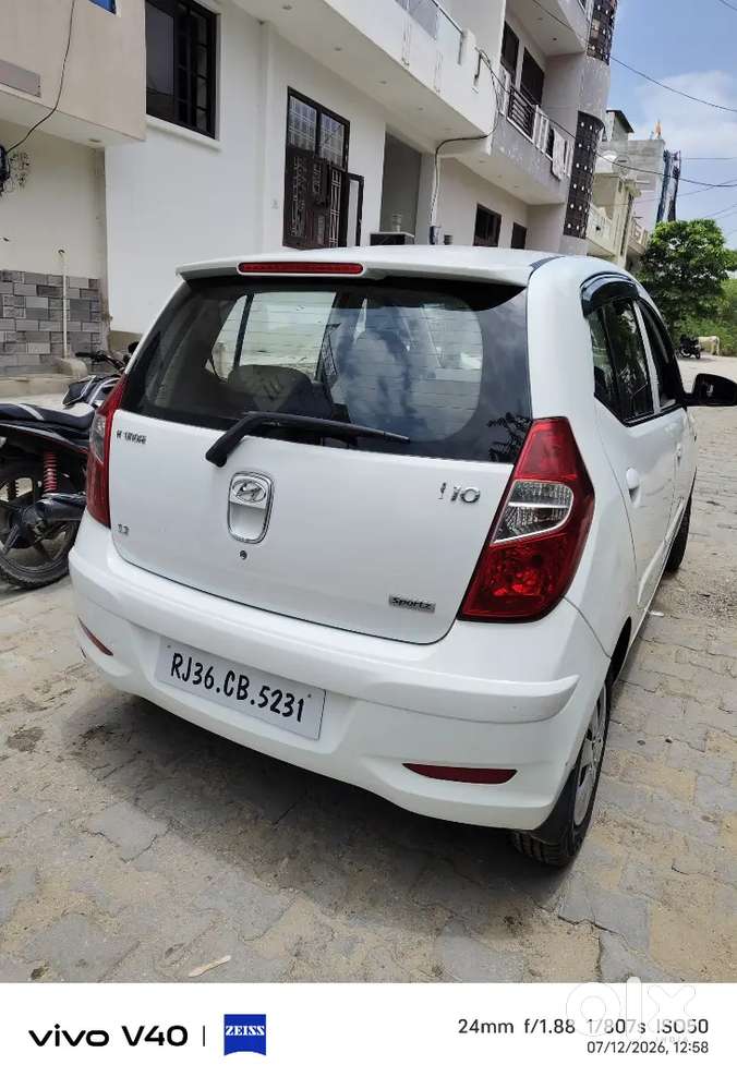 Hyundai I10 Sportz 2011