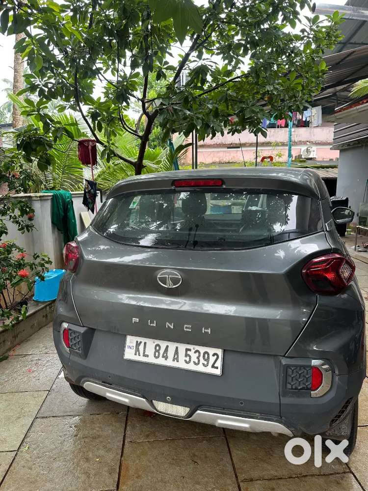 Tata Punch Rhythm 2022