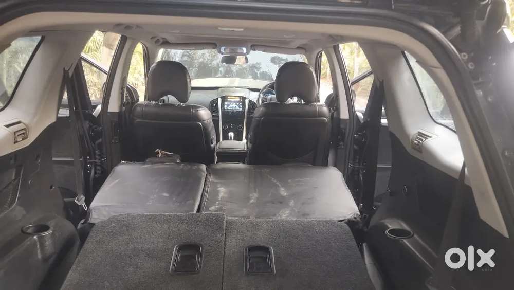 Mahindra Xuv500 W112019