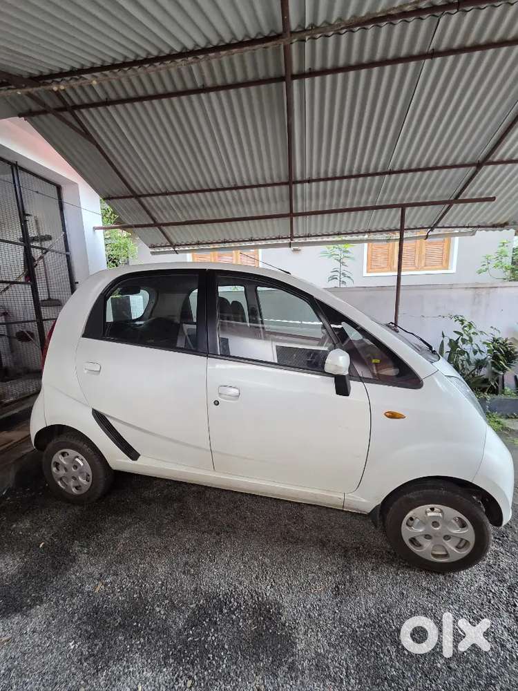 Tata Nano Genx Xta 2016