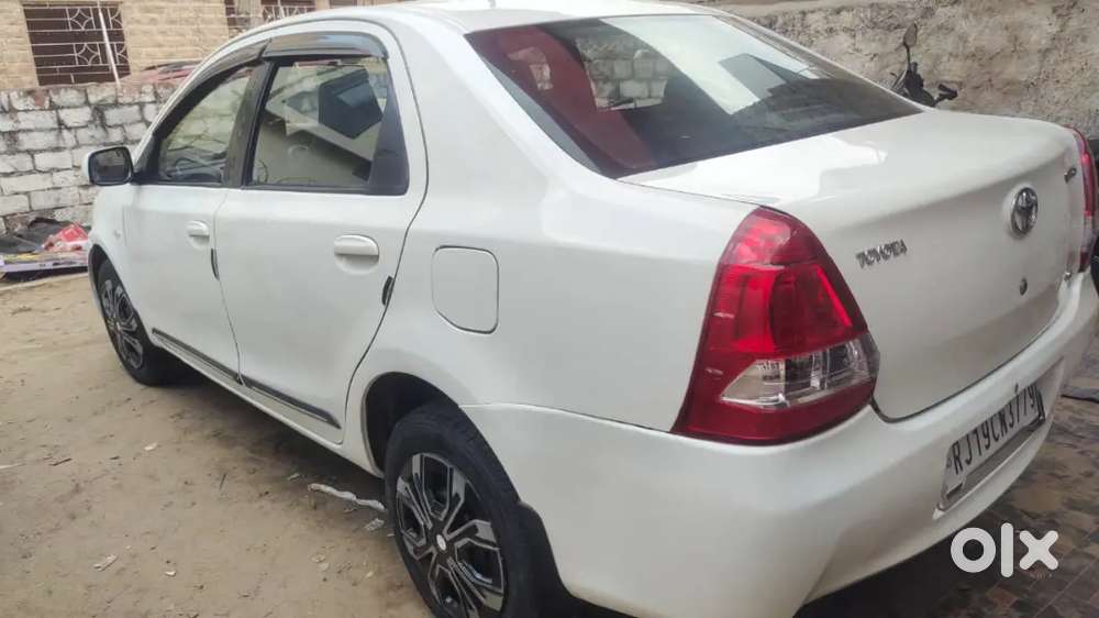 Toyota Etios 2012 Cng & Hybrids 130000 Km Driven