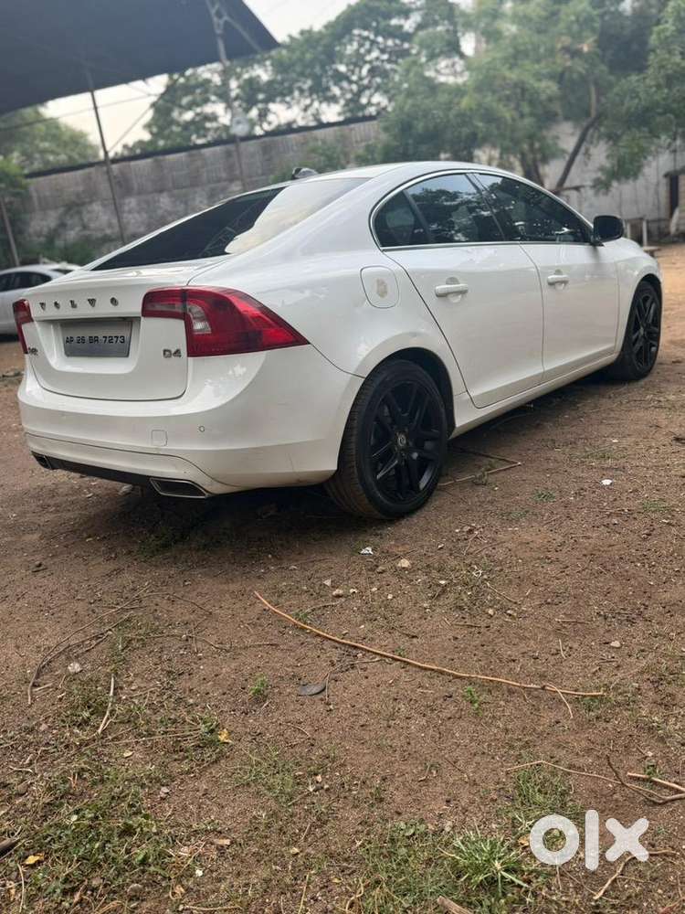 Volvo S60 2017 Diesel Well Maintained