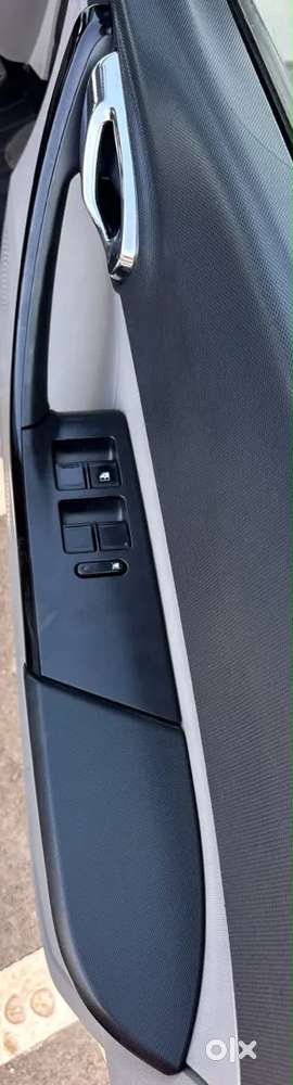 Tata Tiago Xza, 2018, Petrol