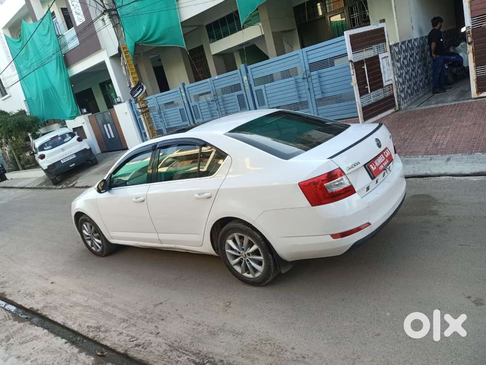 Skoda Octavia 2013-2017 Style Plus 1.8 Tsi At, 2016, Petrol